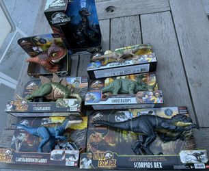 Lot of (7)  Jurassic World Toys. NEW