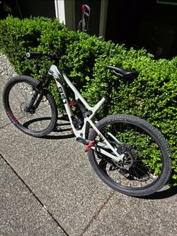 2025 Intense 951 XC Size L MTB