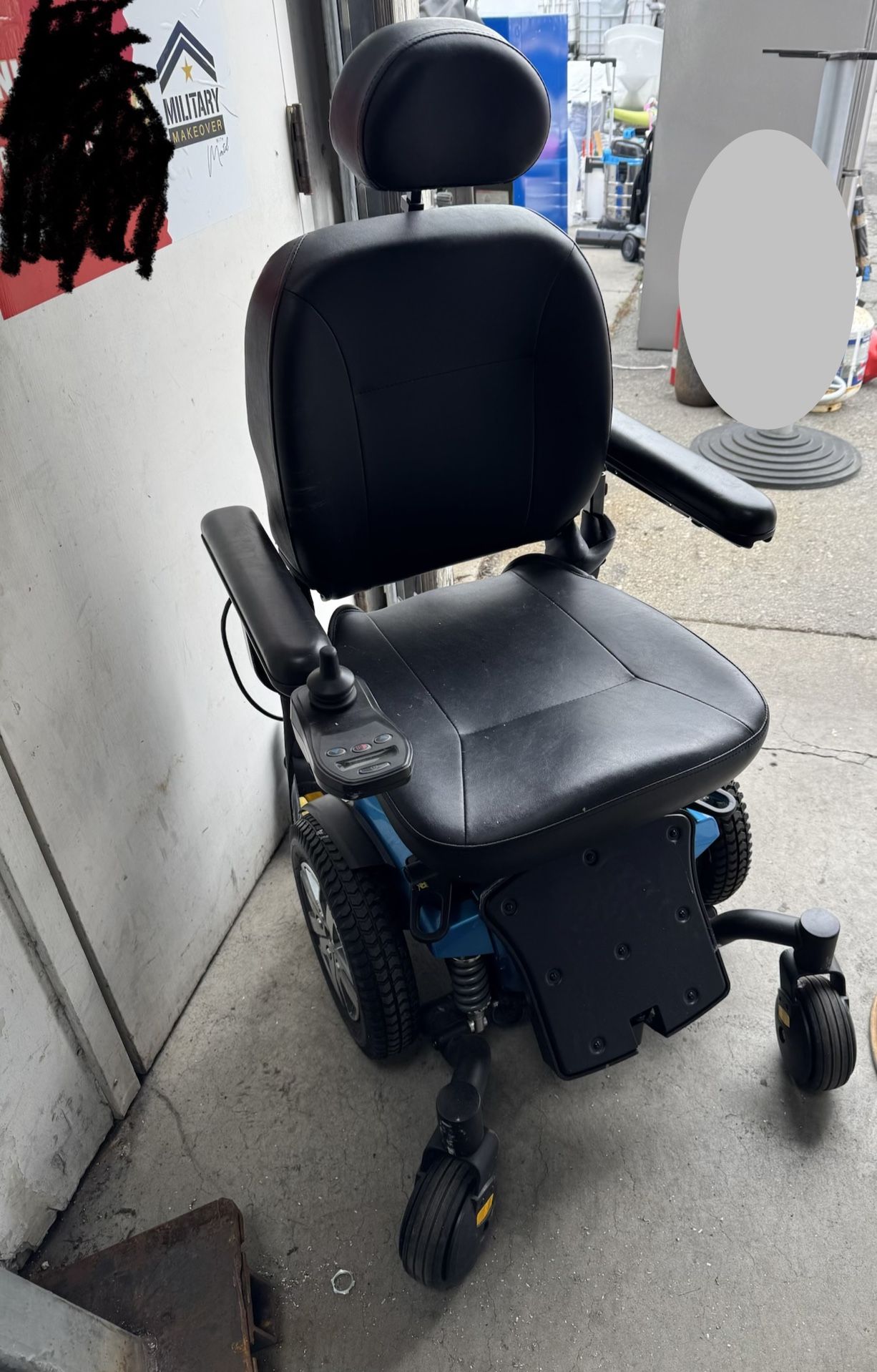 Quantum J4 Mobile Wheelchair 