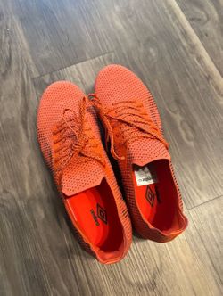 Umbro Velocita Matrix Pro FG Cleats – Size 7 (New)