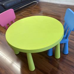 Ikea Mammut Children’s Table & Chairs indoor/outdoor