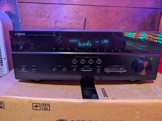 Yamaha RX-V683 receiver