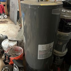 Electric 30 Gallon Water Heater 