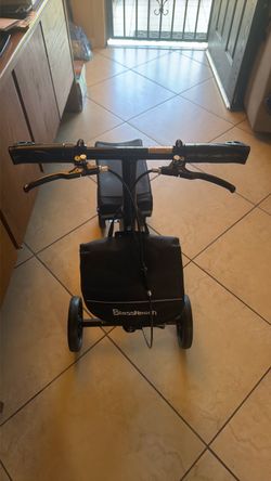 Knee scooter