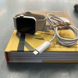 Apple Watch SE 2nd Generation (2022) 40mm Starlight Aluminum Case (GPS)