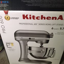 Kitchen Aid Mixer 