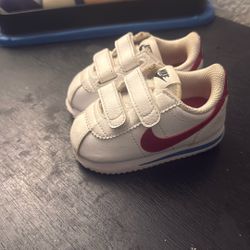 baby nike cortez size 4 c $20 firm (like new )