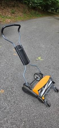 Fiskar Reel Push Mower