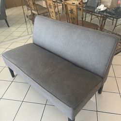 Lovely Grey Couch/Loveseat in Great Condition