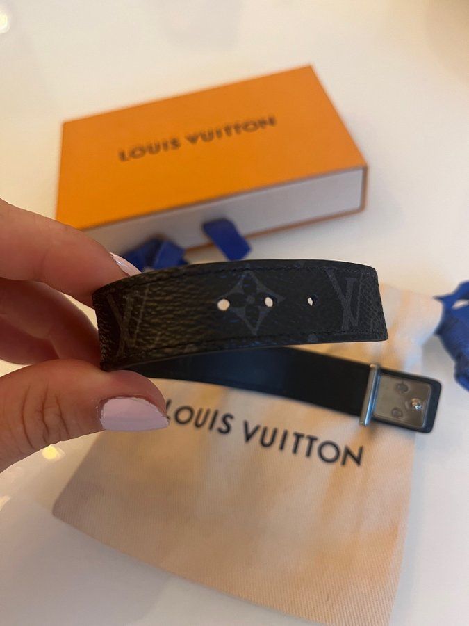 Custom Louis Vuitton Apple Watch band and bracelets for Sale in San  Antonio, TX - OfferUp