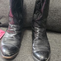 Men's Cowboy boots.