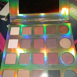 Make Up 