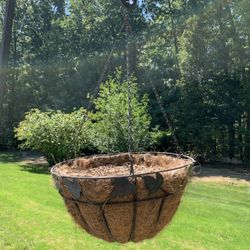 Hanging Decorative Wrought Iron Plant Flower Leaves Basket 14" x 14"