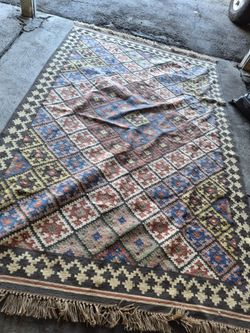 Vintage Area Rug with Fringe