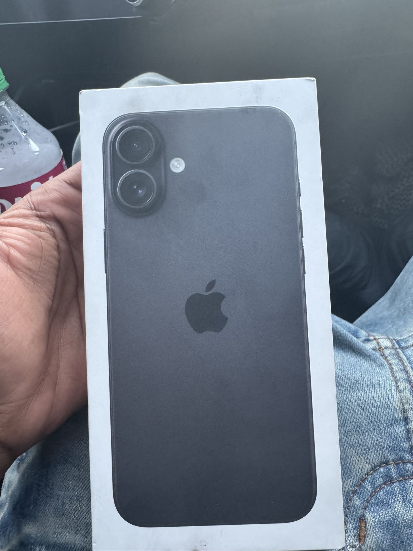 iPhone 16 Plus