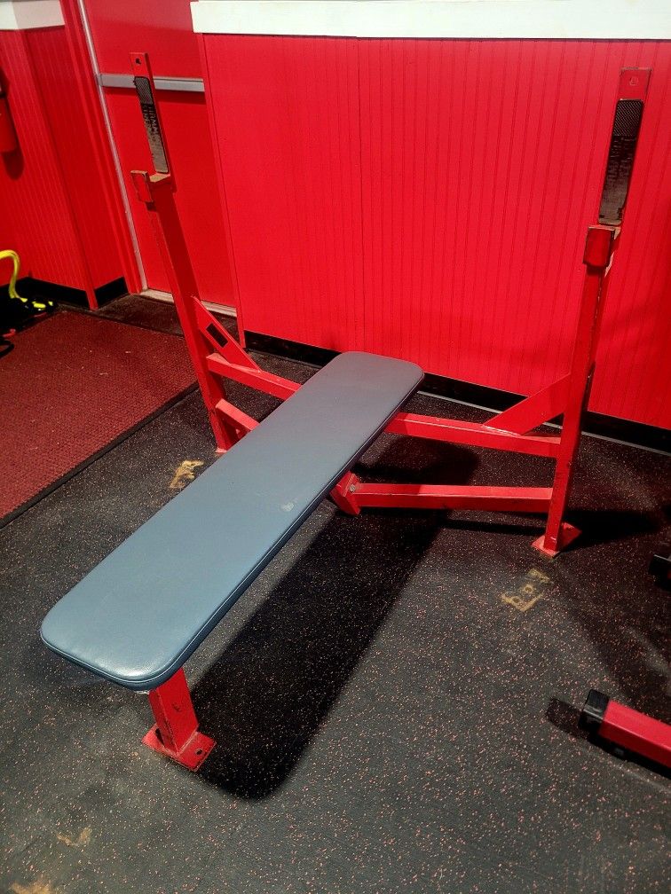 Hammer Strength Bench Press