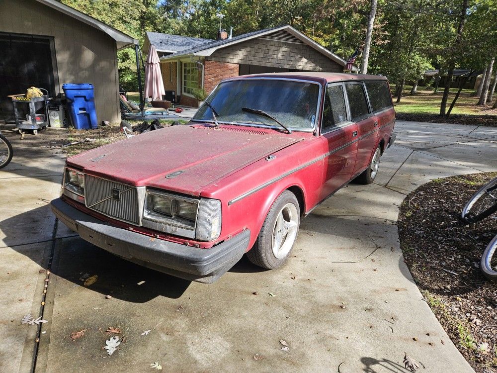 Volvo Station Wagon Runs Manual Project Car