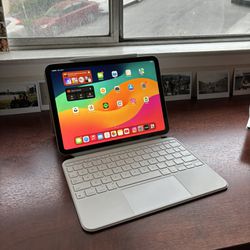 iPad (10th Generation) with Apple Pencil & Magic Keyboard!
