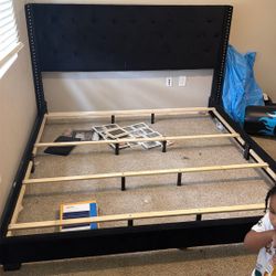 Black Velvet King Bed 