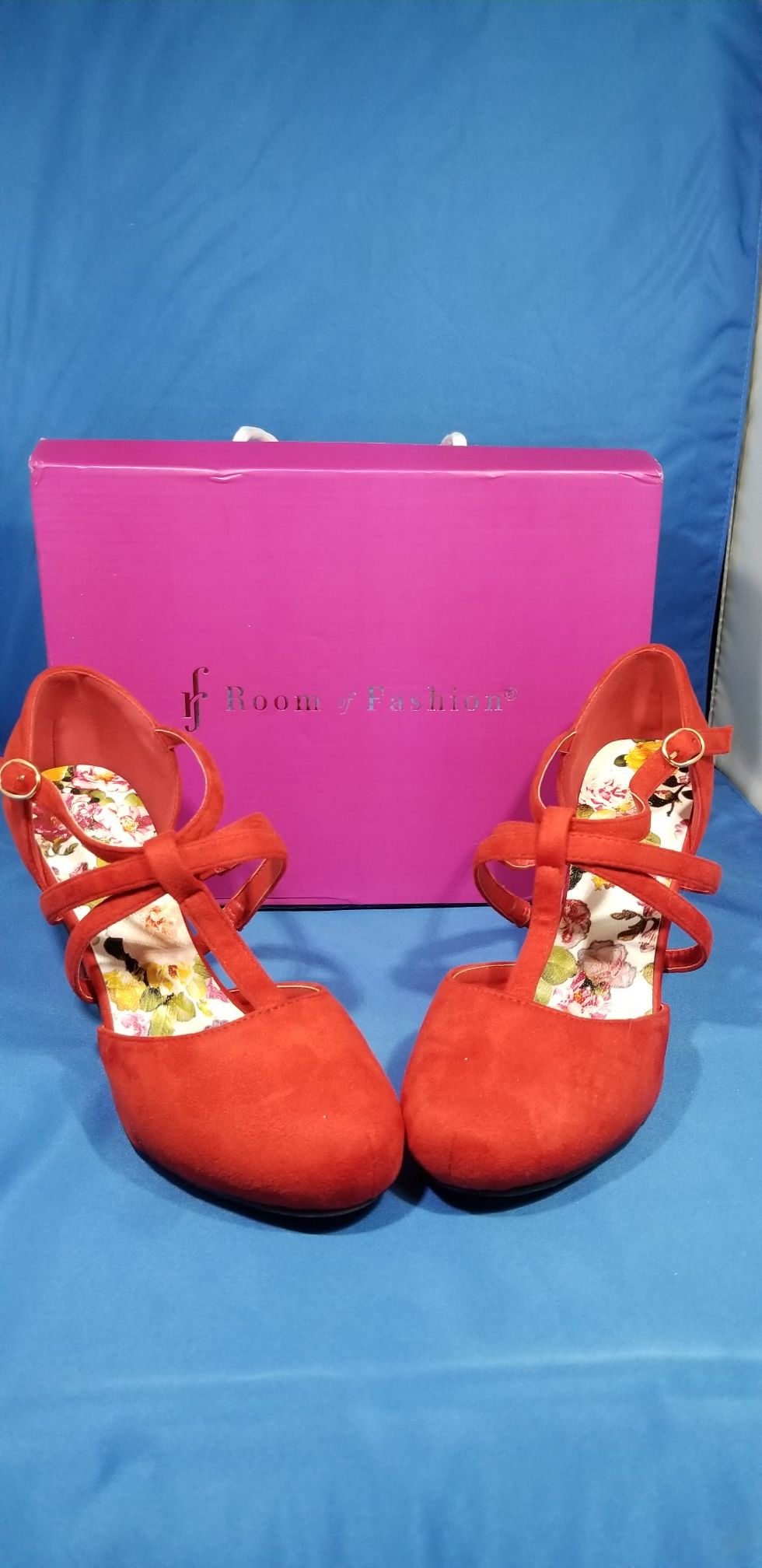 Size 8 Room of Fashion Mary Jane heels
