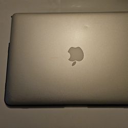 Mac Book Air 2017 Model