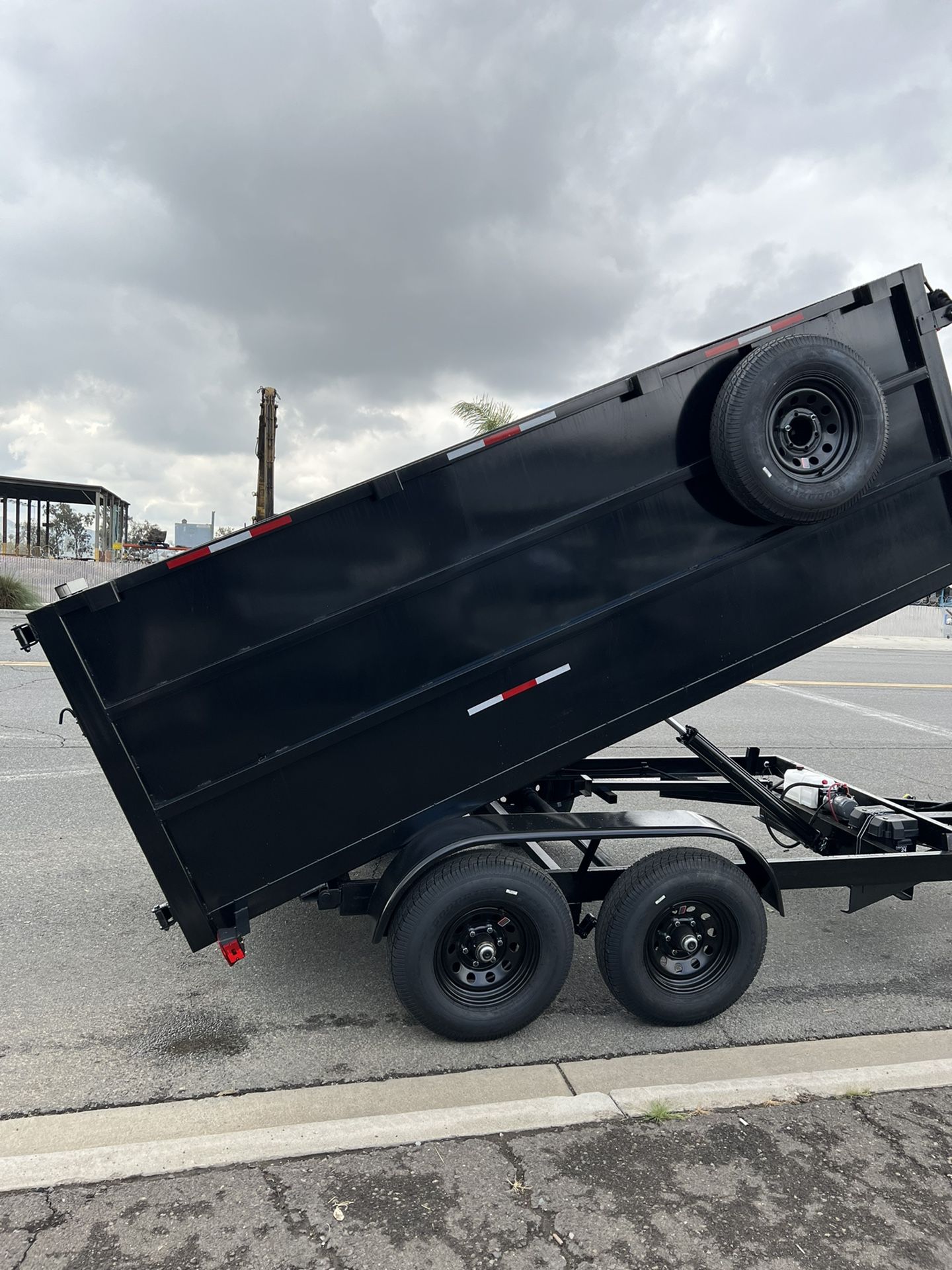 Dump Trailer 