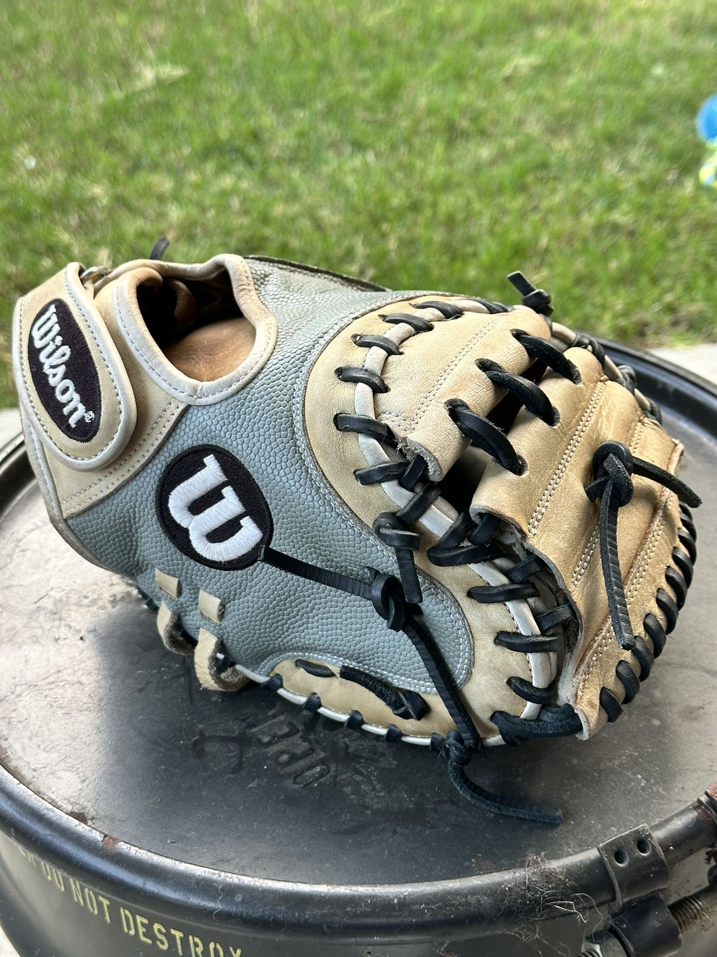 Wilson A2000 Pro-Stock PF33