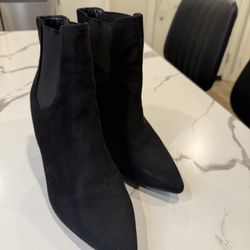 Elegant Black Ankle Boots