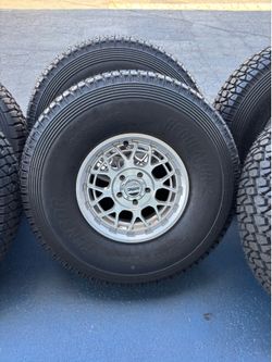 33x10x15.  TENZOR REGULATOR 2 and KMC WHEELS
