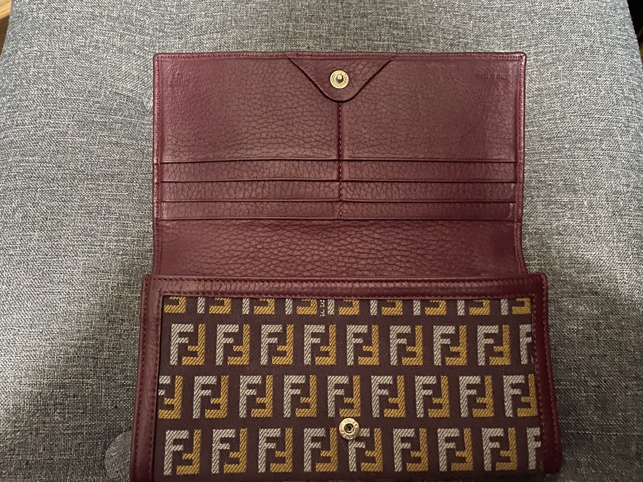 Wallet fendi 100% Original