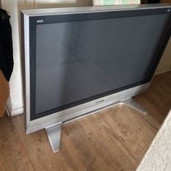 42 Inch Panasonic Tv