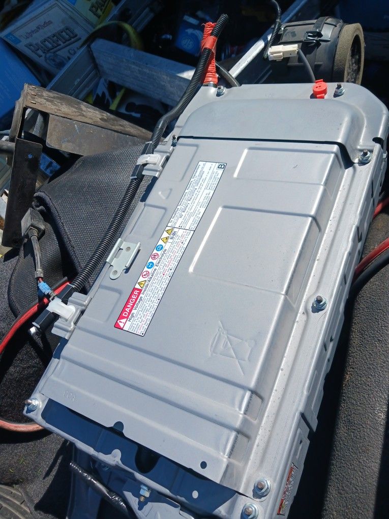 Bateria Hybrid De Prius C 2016 for Sale in Lake View Terrace, CA OfferUp