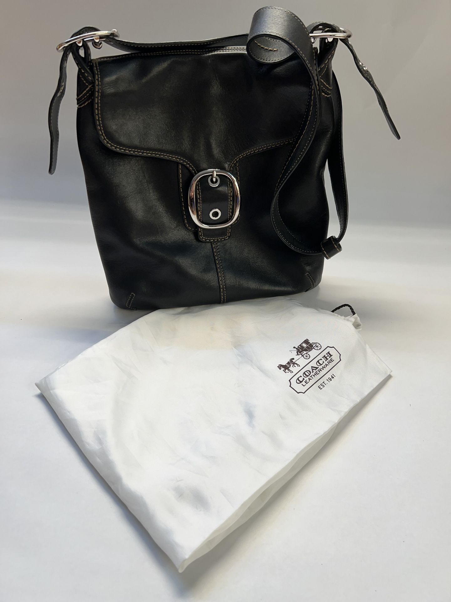 2008 Coach Soho Black Bleeker Leather Purse for Sale in Portland 