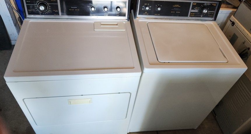 Heavy-duty Series Kenmore Washer And Gas Dryer