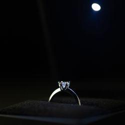 VVHS1 Engagement Ring Moissanite