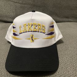 Los Angeles Lakers SnapBack Hat Prevail brand