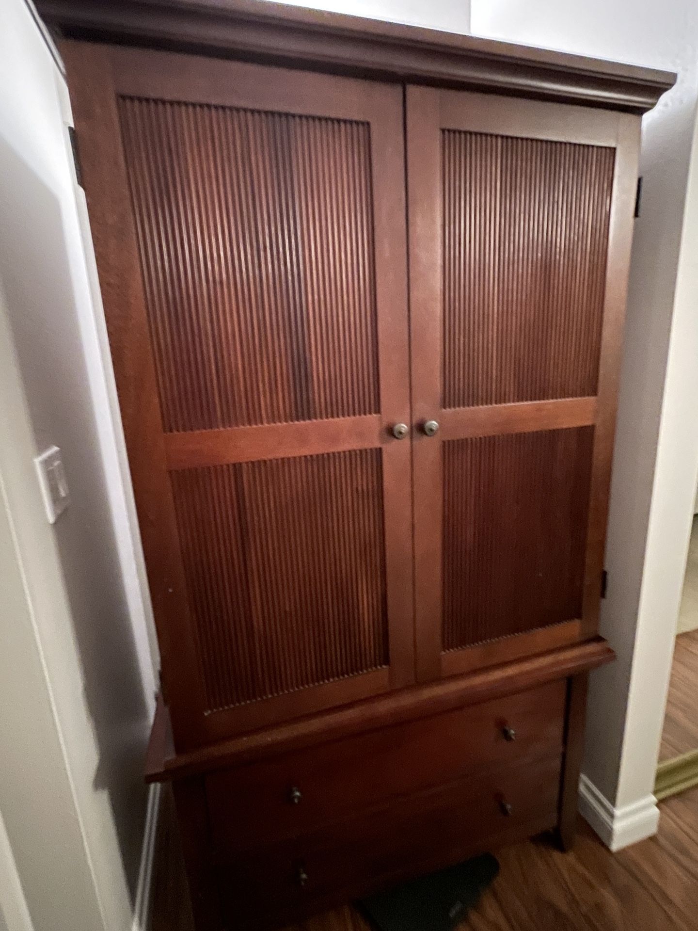 Armoire