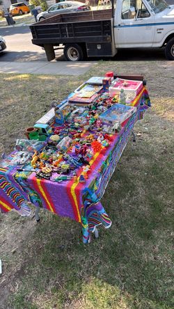Yardsale !  8/8 -8/9