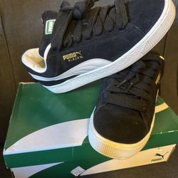 Black Pumas Size 12