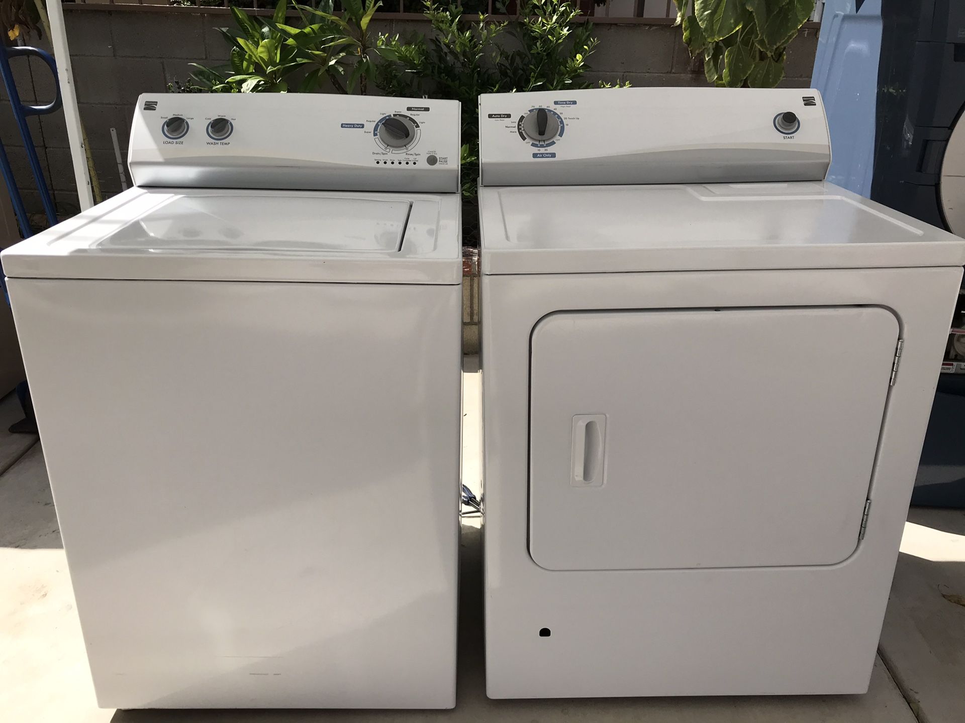 Kenmore Washer and Gas Dryer Set With Warranty