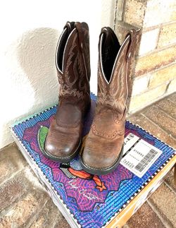 Justin Women’s Aged Bark Brown Cowgirl Boots 8.5