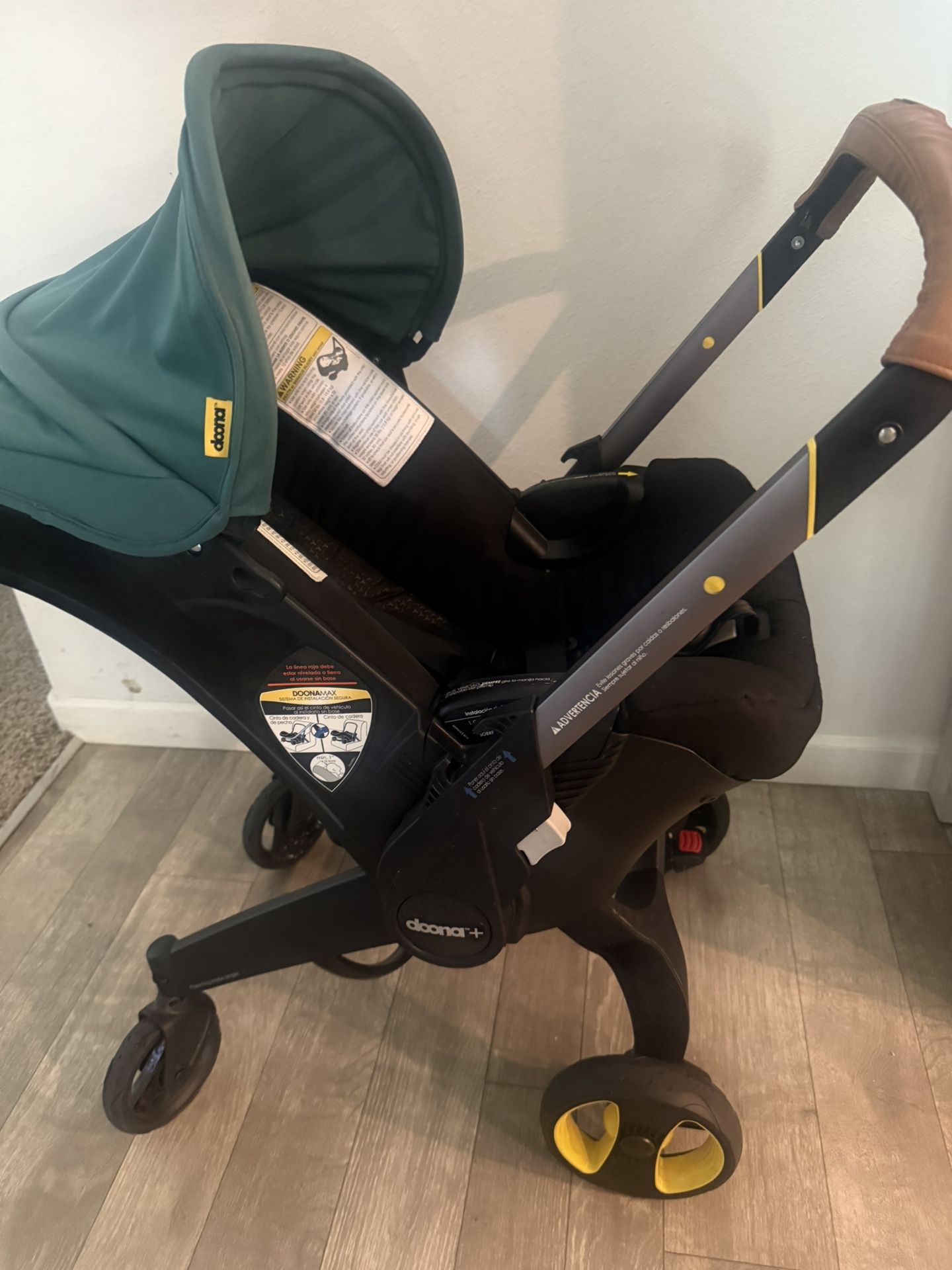 Doona Baby Stroller & Adapter 