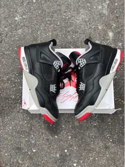 Jordan 4 bred size 10 no box