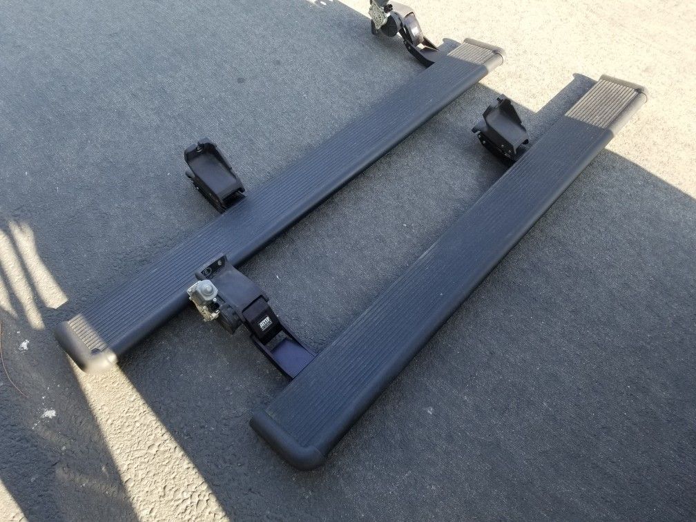Hummer h2 amp research electric steps / running boards