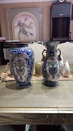 Ceramic hand painted floral decorative vase
