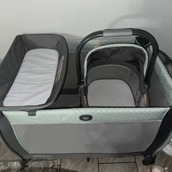 Graco Pack N Play With Bassinet 