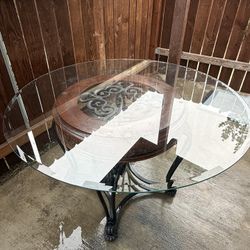 Glass Dining Table (5ft Wide) 