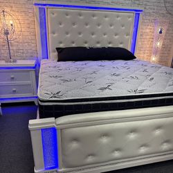 4pc Milky White Eastern King Bedroom Set w/LED Light  (Mattress is not Included) 