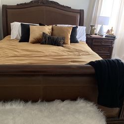 King Sleigh Bed