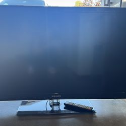 SAMSUNG 46”LCD 1080P HD TV w HDMI & Component Inputs + Remote LN46C630K1F  Used